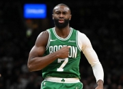 开云官方app入口-湖人血洗火箭，杰伦·布朗爆发神勇的简单介绍