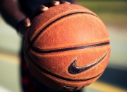 开云体育下载-拉亚的叹息，当欧洲红魔在温布利击碎三狮军团的旧日幻梦