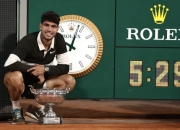 开云体育APP下载-西班牙网球队翻盘英国网球队，阿尔卡拉斯制霸全场的简单介绍