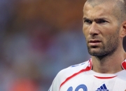 开云体育app-马赛狂胜安哥拉，本泽马如何用隐形存在感主宰全场？