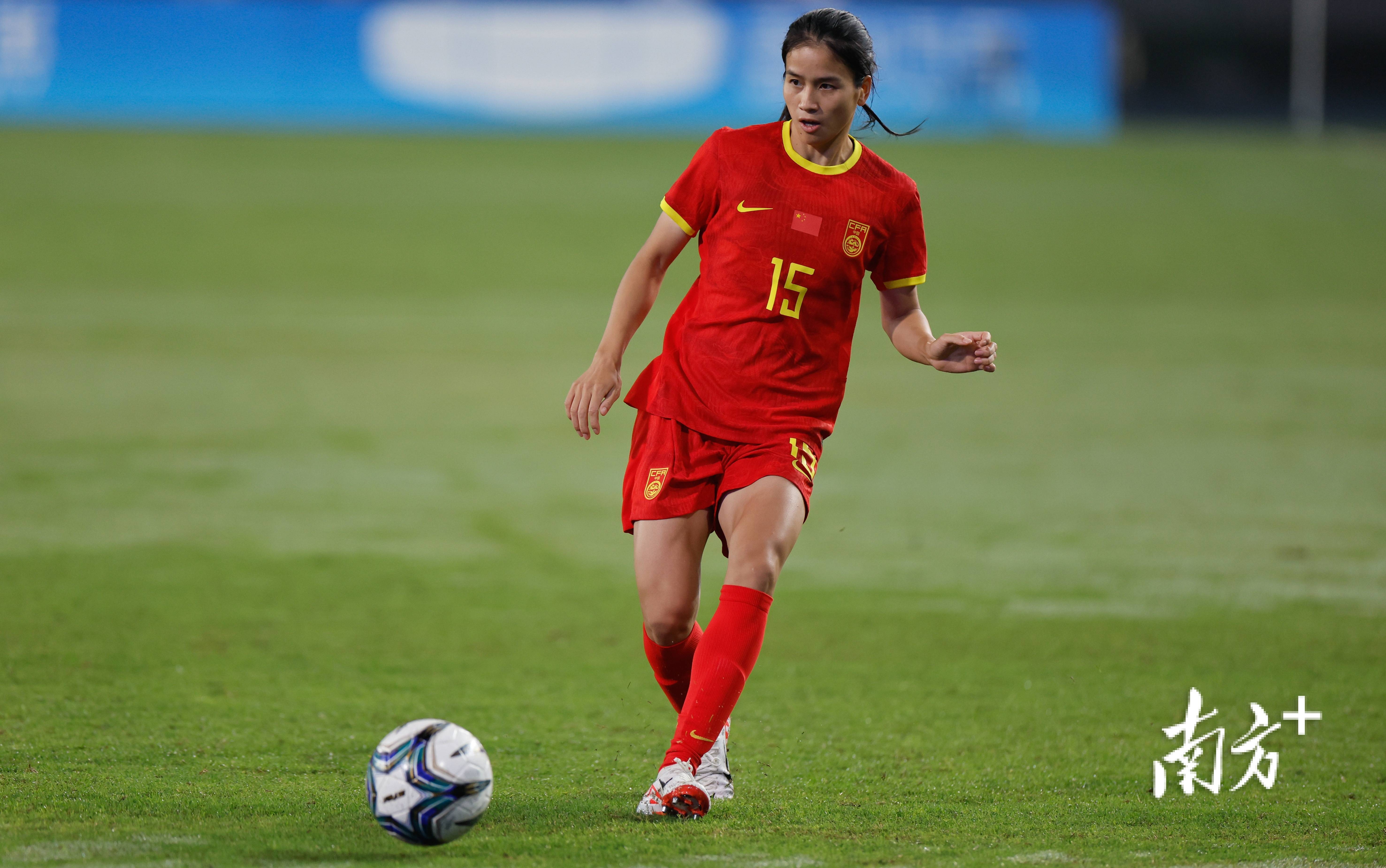 中国女足在国际舞台上迈出坚实一步 中国女足在国际舞台上迈出坚实一步