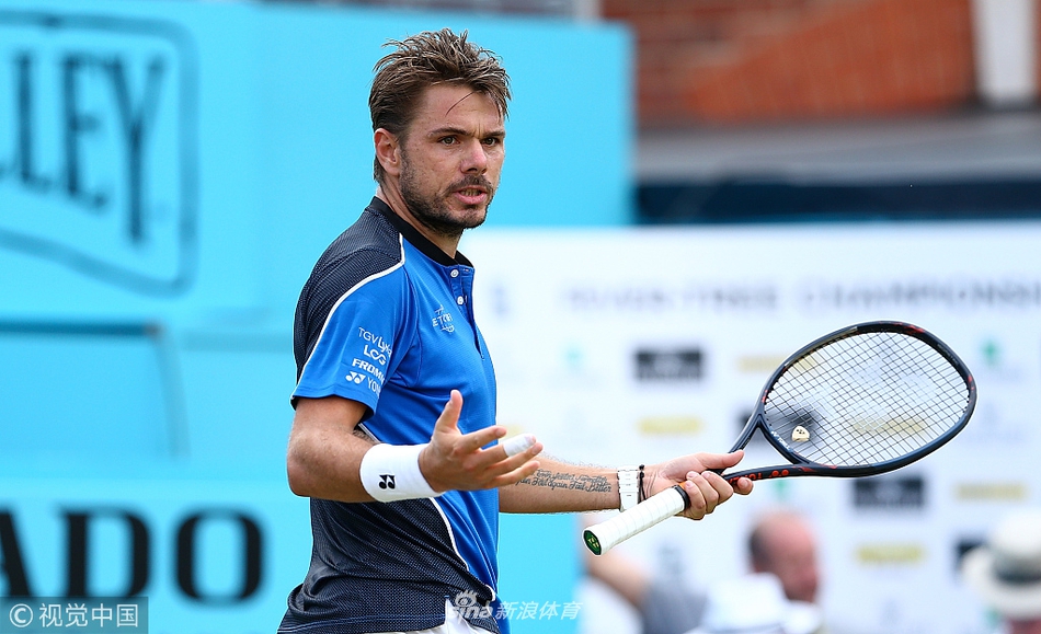 意大利网球队鏖战日本网球队,瓦林卡三分雨点燃全场 意大利网球队鏖战日本网球队,瓦林卡三分雨点燃全场