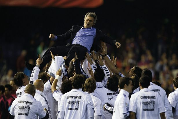 国际米兰绝杀皇马,穆勒惊艳四座 国际米兰绝杀皇马,穆勒惊艳四座