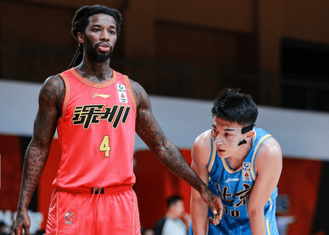 新科篮球冠军被挑战,能否成功卫冕?的简单介绍 新科篮球冠军被挑战,能否成功卫冕?的简单介绍