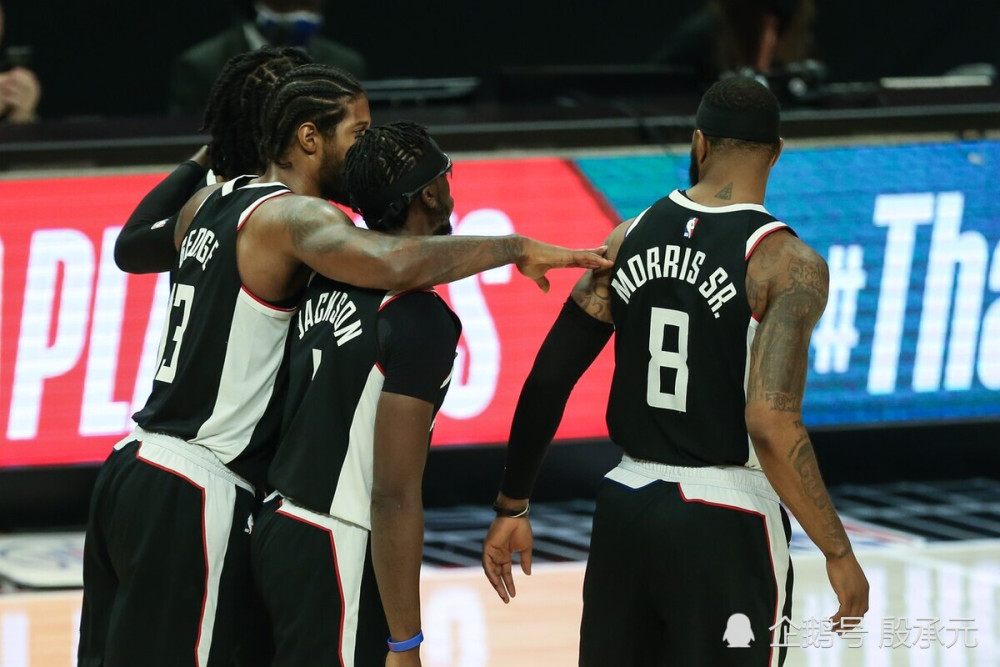 青队鏖战敌手取得胜利,晋级到淘汰赛 青队鏖战敌手取得胜利,晋级到淘汰赛