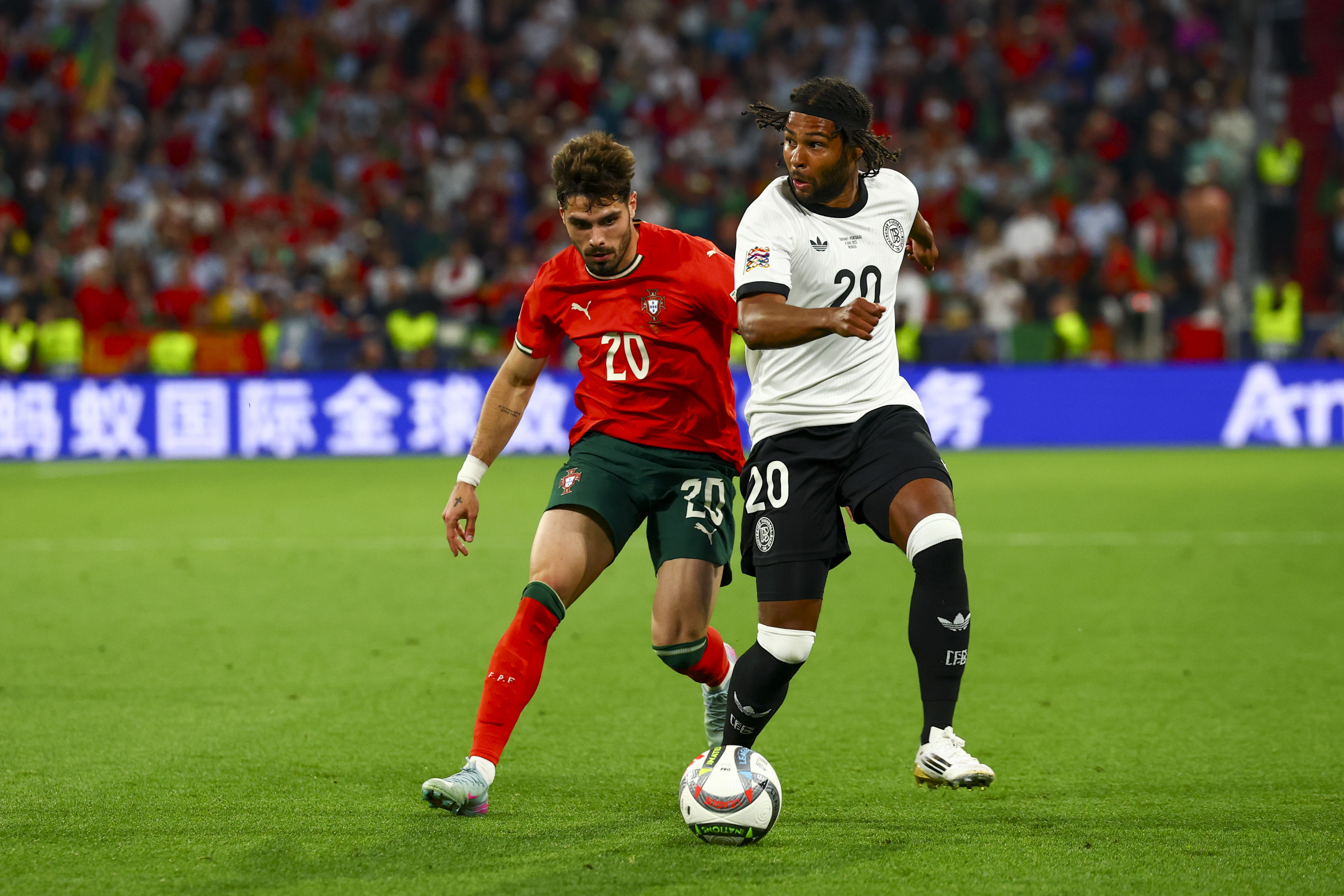 比利时葡萄牙对阵，力争晋级机会的简单介绍