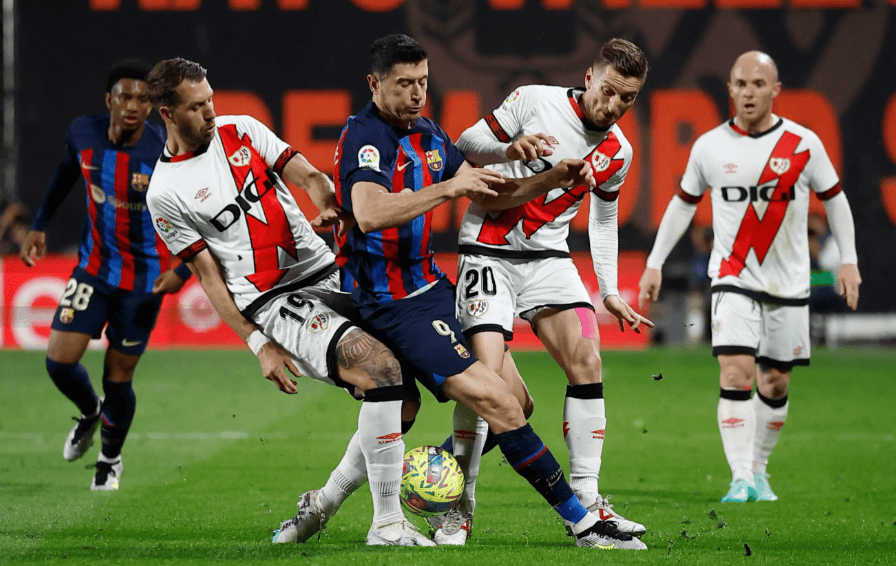 巴列卡诺客场战平埃瓦尔，保持不败纪录的简单介绍