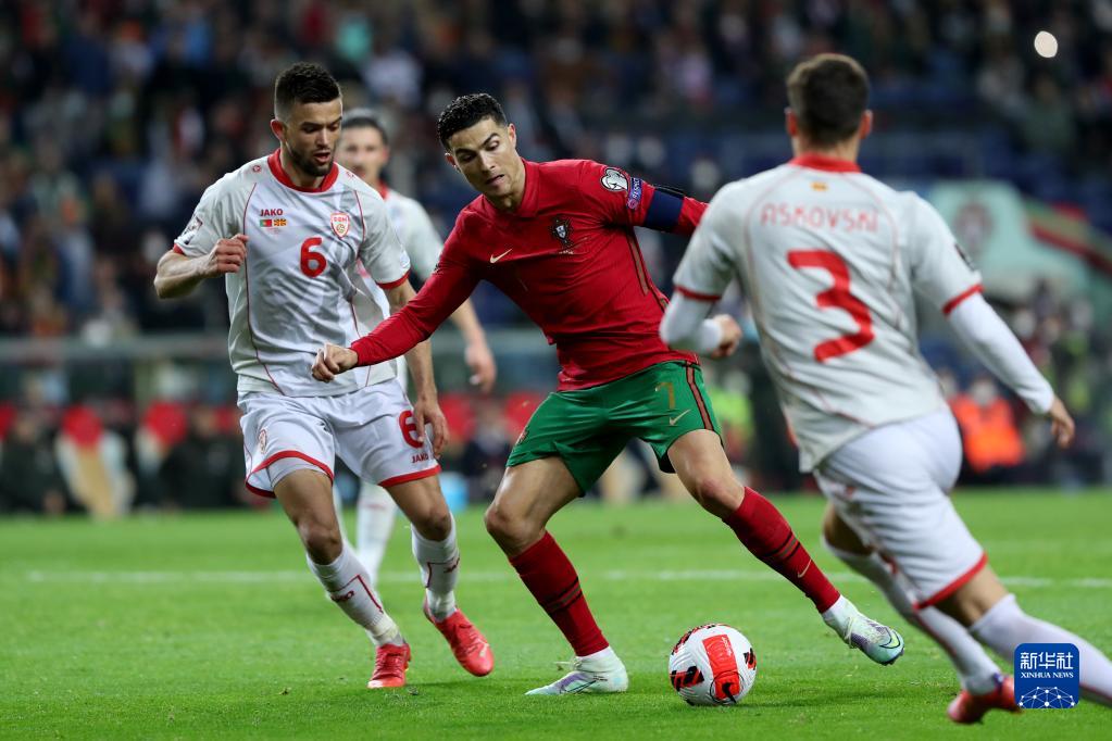 卡塔尔拳击手在决赛中力压群雄 卡塔尔拳击手在决赛中力压群雄