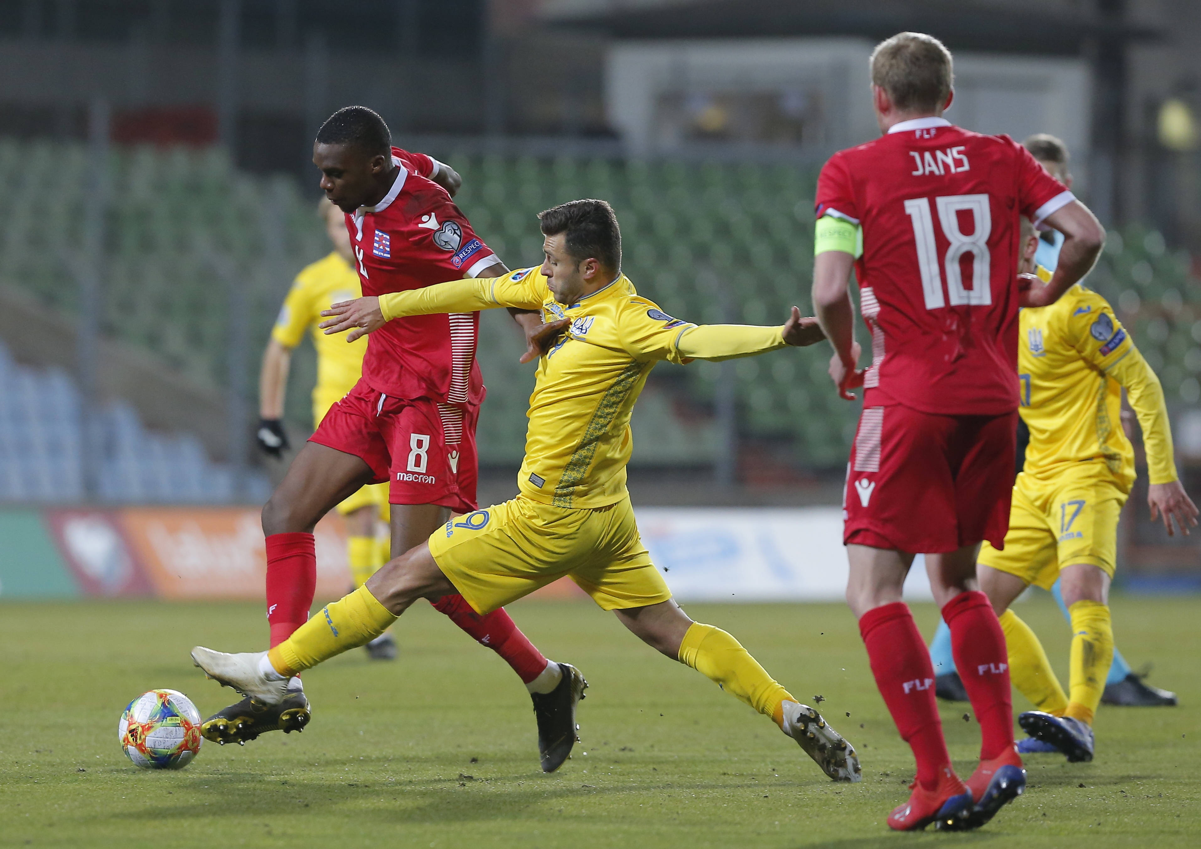 关于卢森堡队奋起反击，成功晋级欧洲杯预选赛的信息