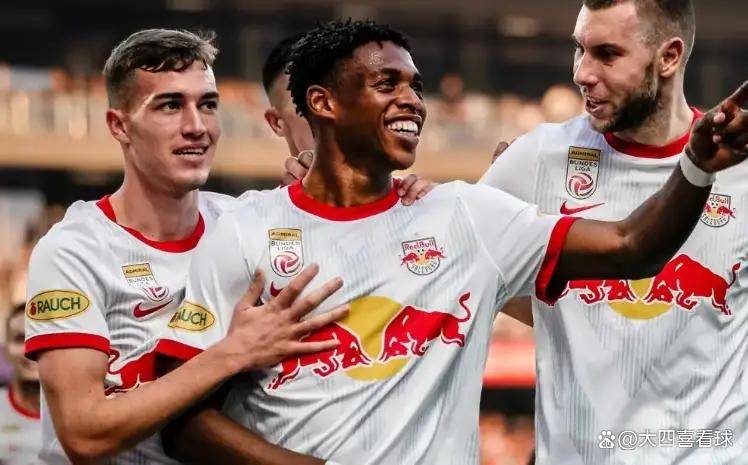 关于弗赖堡客场惨败多特蒙德，陷入降级区的信息