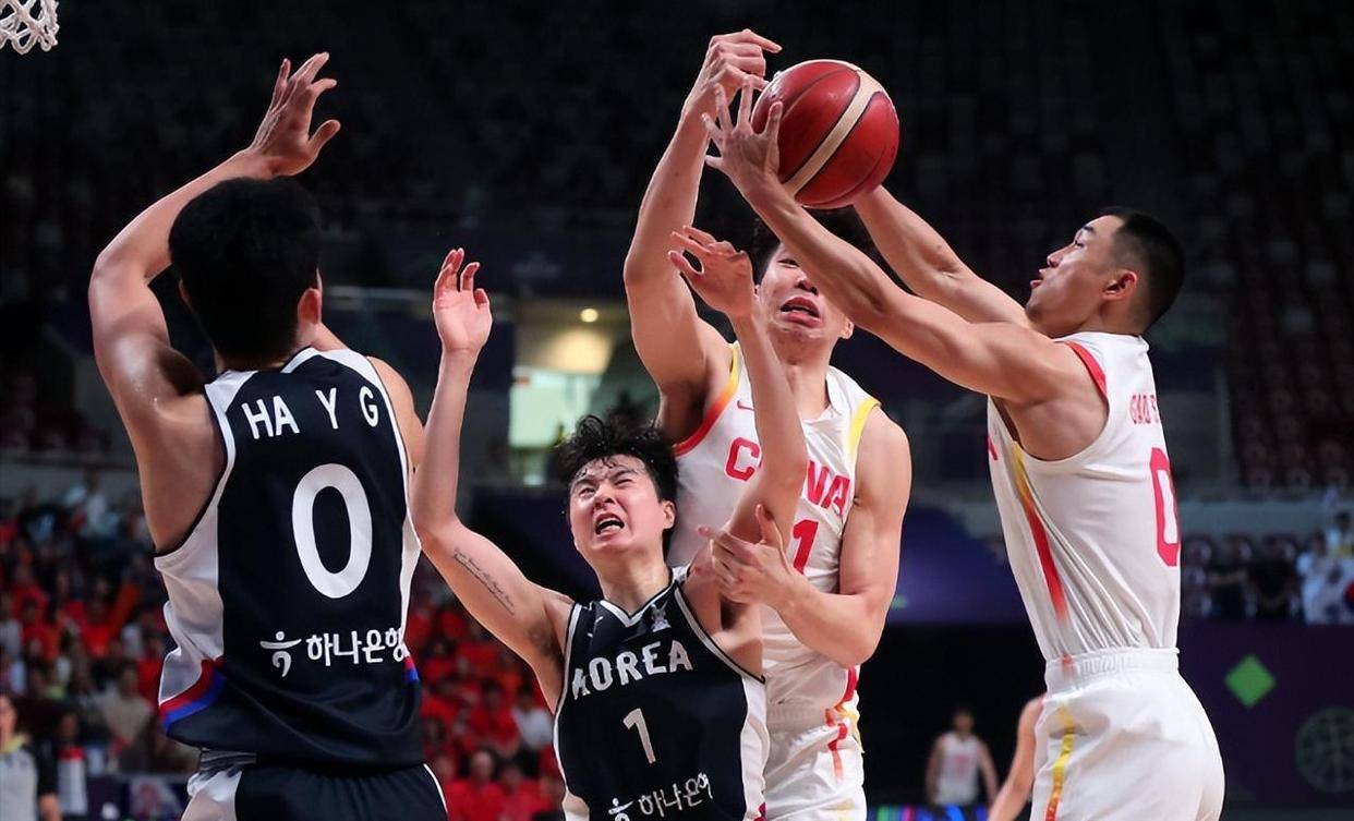 国王完胜中国男篮,汉密尔顿打破历史纪录 国王完胜中国男篮,汉密尔顿打破历史纪录