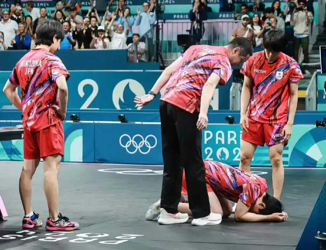 法国乒乓球队完胜德国乒乓球队,张本智和关键制胜的简单介绍 法国乒乓球队完胜德国乒乓球队,张本智和关键制胜的简单介绍