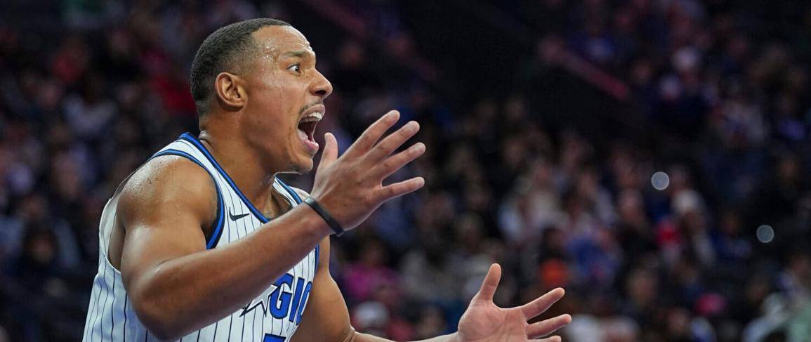 包含意大利男篮险胜尼日利亚男篮，西蒙斯绝境逆转的词条